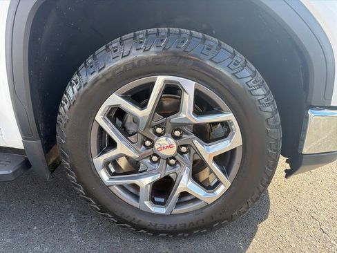 Used 2023 GMC Sierra 1500 SLT image 4