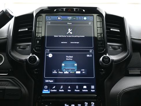 Used 2024 RAM 2500 Limited image 28