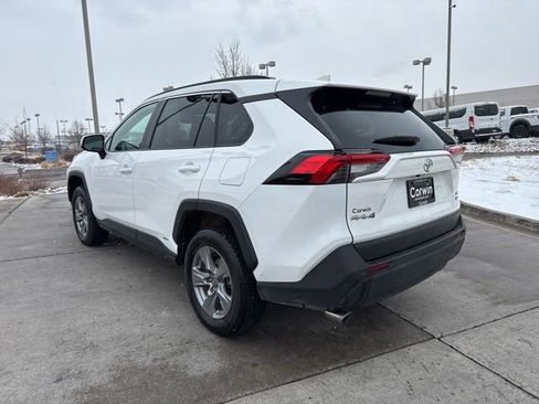 Used 2025 Toyota RAV4 XLE image 5