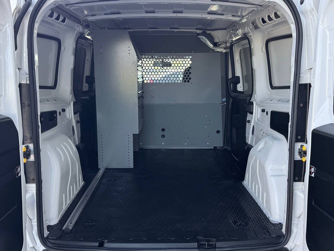 Used 2015 RAM ProMaster City Tradesman SLT w/ Rear Back-up Camera Group FWD image 8