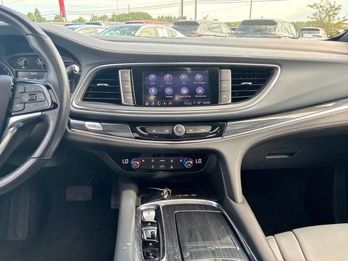 Used 2024 Buick Enclave Essence w/ Experience Buick Package AWD/4WD image 25