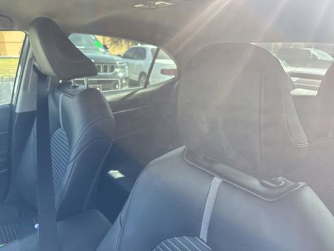 Used 2024 Toyota Camry SE image 9