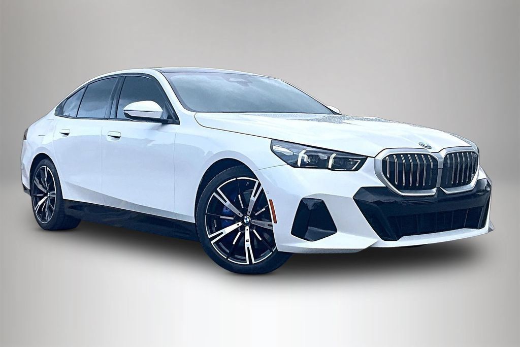 Used 2026 BMW 550e xDrive AWD/4WD image 1