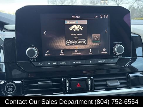 Used 2022 Nissan Pathfinder SV w/ SV Black Package image 19