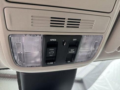 New 2026 Honda Odyssey EX-L image 23