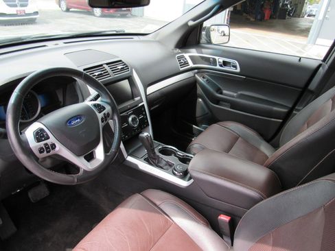 Used 2015 Ford Explorer Sport w/ Equipment Group 401A image 17