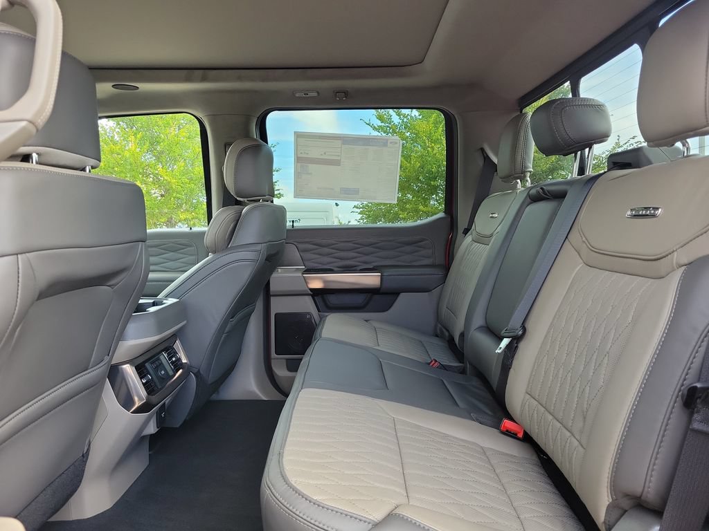 New 2026 Ford F250 Platinum w/ Platinum Plus Package AWD/4WD image 8