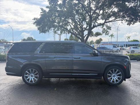 Used 2021 Cadillac Escalade ESV Premium Luxury Platinum AWD/4WD image 11
