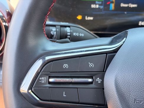 Used 2025 Chevrolet Equinox RS FWD image 27