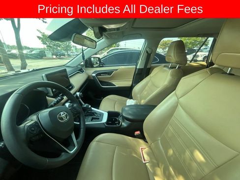 Used 2024 Toyota RAV4 XLE Premium FWD image 10