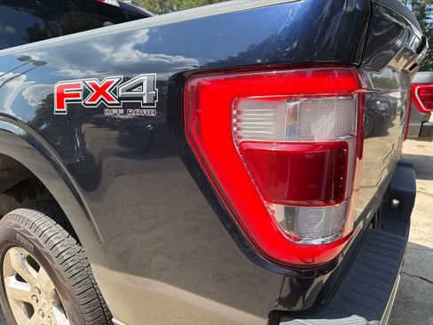 Used 2021 Ford F150 Lariat w/ Equipment Group 502A High AWD/4WD image 9