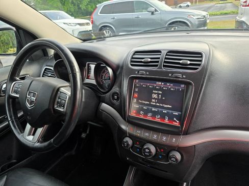 Used 2015 Dodge Journey Crossroad w/ Flexible Seating Group FWD image 35
