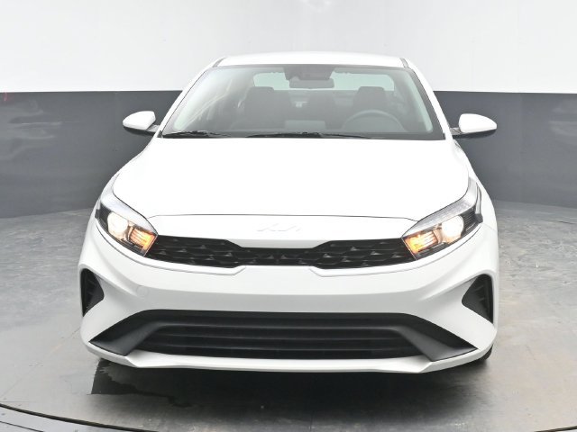 Used 2024 Kia Forte LXS FWD image 3