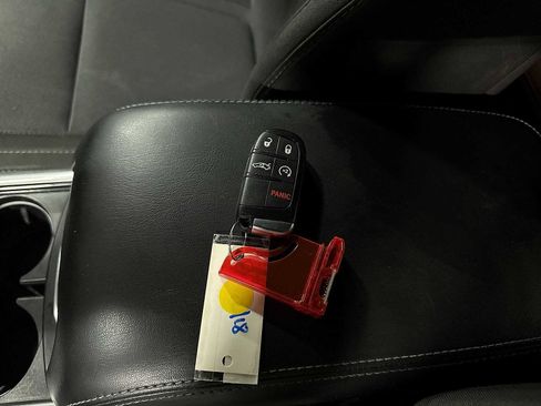 Used 2020 Dodge Charger SXT image 29