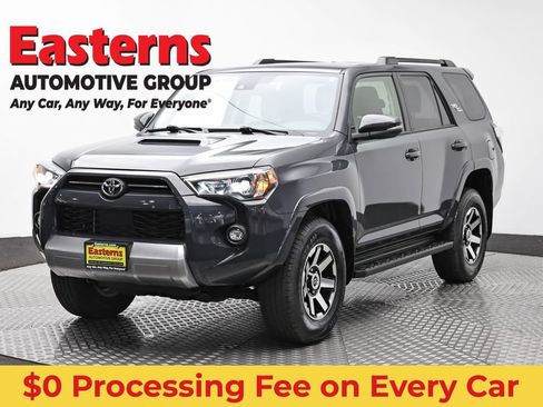 Used 2024 Toyota 4Runner TRD Off-Road Premium AWD/4WD image 1