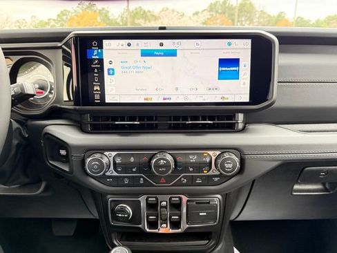 New 2026 Jeep Wrangler Unlimited Sahara AWD/4WD image 18