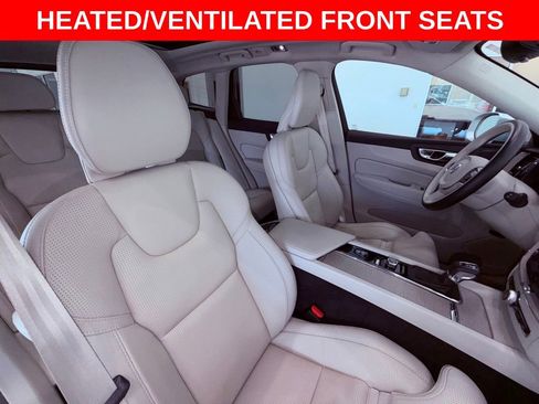 Used 2021 Volvo XC60 T5 Inscription w/ Protection Package Premier FWD image 12