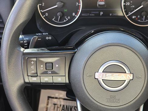 Used 2023 Nissan Rogue SV image 15
