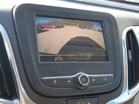 Used 2023 Chevrolet Equinox LT w/ Driver Convenience Package image 19