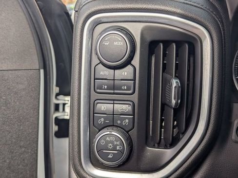 Used 2022 Chevrolet Silverado 2500 LTZ w/ LTZ Convenience Package image 32