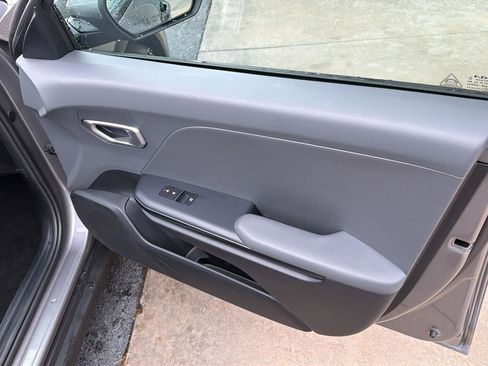 Used 2025 Kia K4 FWD image 14