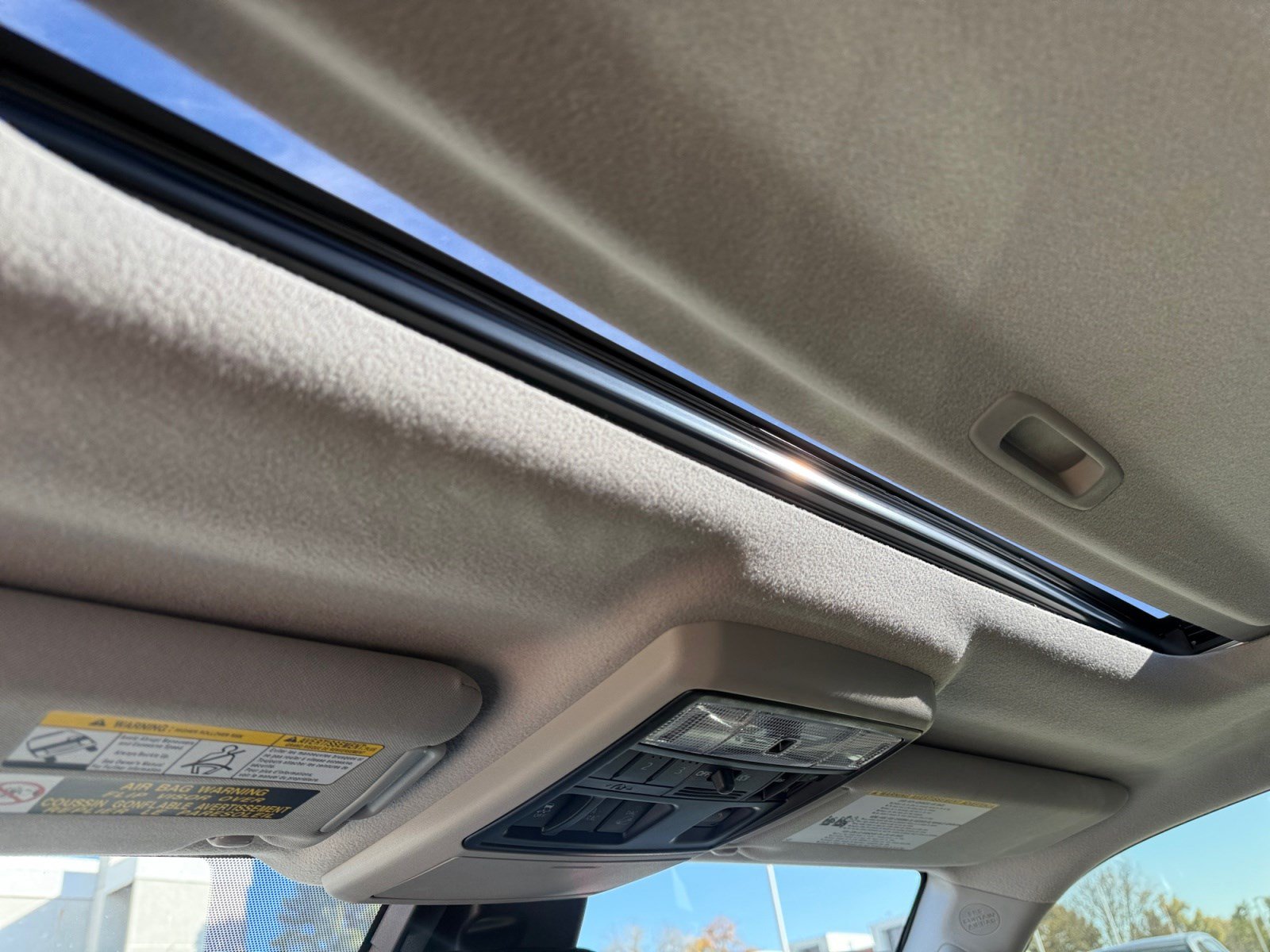 Used 2020 Toyota 4Runner Limited AWD/4WD image 31