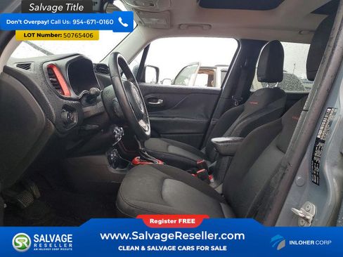 Used 2016 Jeep Renegade Trailhawk AWD/4WD image 9