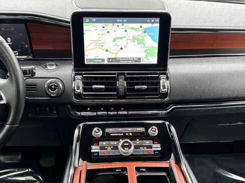 Used 2021 Lincoln Navigator Reserve image 27