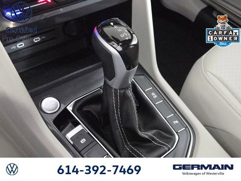 Certified 2023 Volkswagen Tiguan SE R-Line image 25