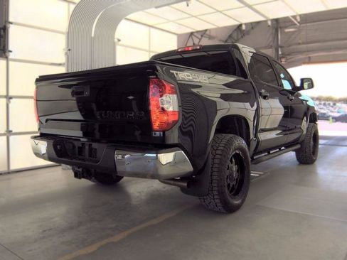 Used 2020 Toyota Tundra SR5 w/ TRD Off-Road Package AWD/4WD image 8