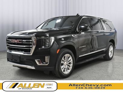 Used 2024 GMC Yukon XL SLT w/ SLT Luxury Package