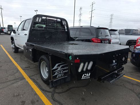 Used 2023 Chevrolet Silverado 3500 W/T w/ WT Convenience Package image 3