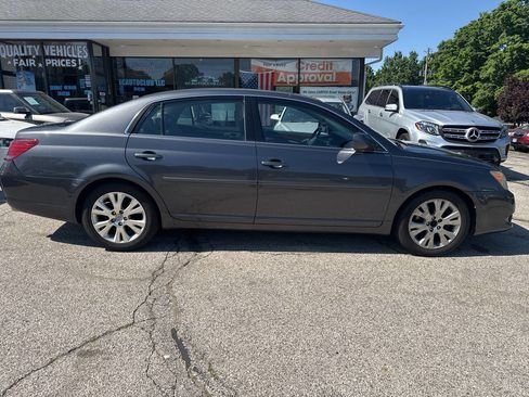 Used 2008 Toyota Avalon Touring FWD image 9