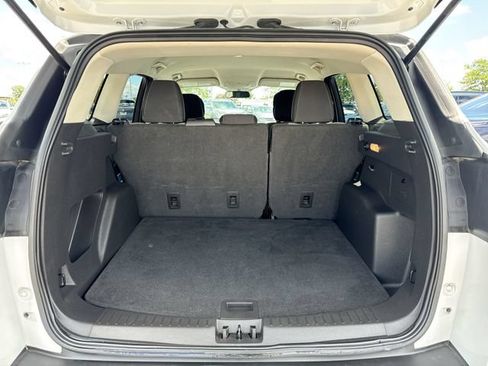 Used 2018 Ford Escape SE FWD image 24