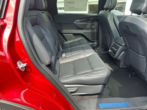 New 2025 Lincoln Nautilus Premier w/ Equipment Group 102A image 15