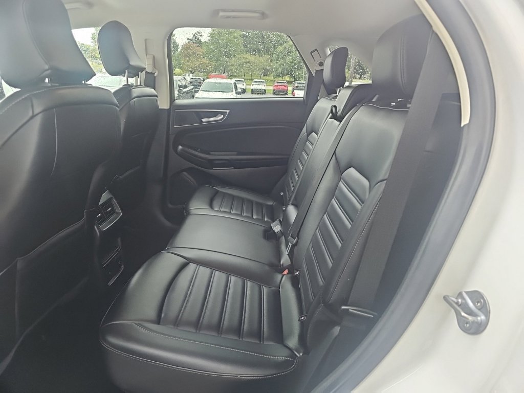 Used 2024 Ford Edge SEL w/ Convenience Package AWD/4WD image 11