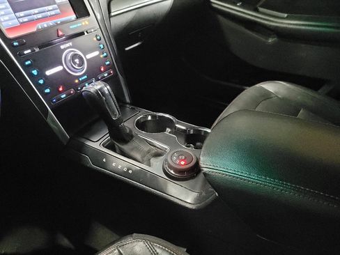Used 2016 Ford Explorer Sport AWD/4WD image 26