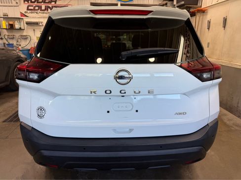 Used 2021 Nissan Rogue S AWD/4WD image 7