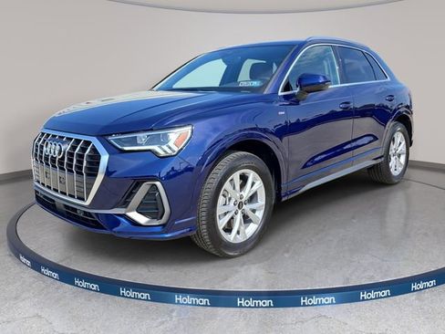 Certified 2025 Audi Q3 2.0T Premium w/ Convenience Package AWD/4WD image 1