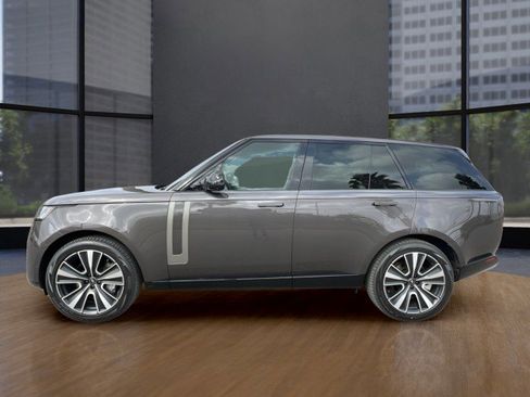 New 2025 Land Rover Range Rover SE image 11