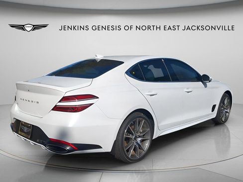 Used 2025 Genesis G70 2.5T RWD image 3