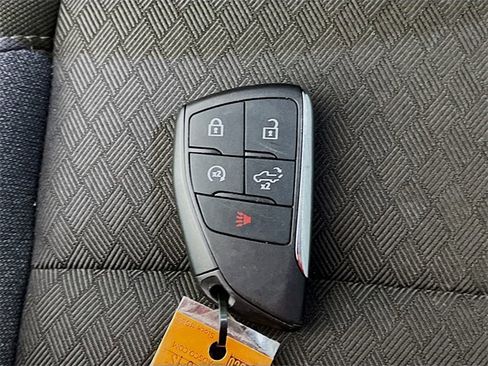 Used 2024 GMC Sierra 1500 Elevation image 31