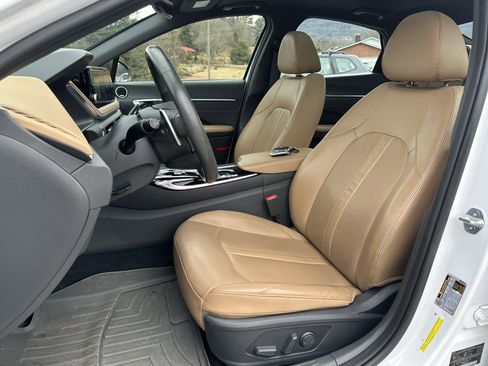 Used 2020 Hyundai Sonata Limited w/ Cargo Package image 9