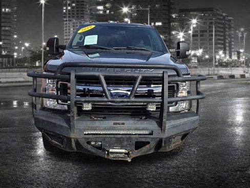 Used 2019 Ford F350 XLT w/ XLT Value Package image 3