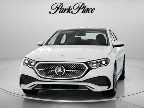 New 2026 Mercedes-Benz E 450 4MATIC Sedan image 37