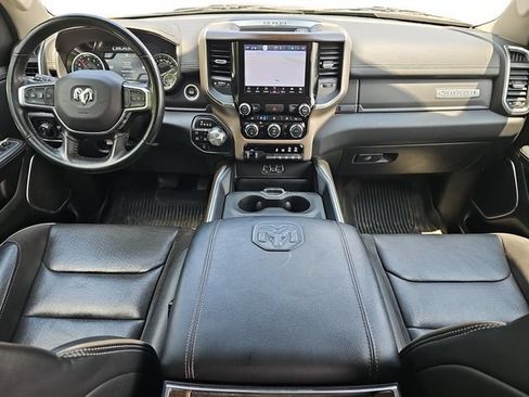 Used 2022 RAM 1500 Laramie AWD/4WD image 9