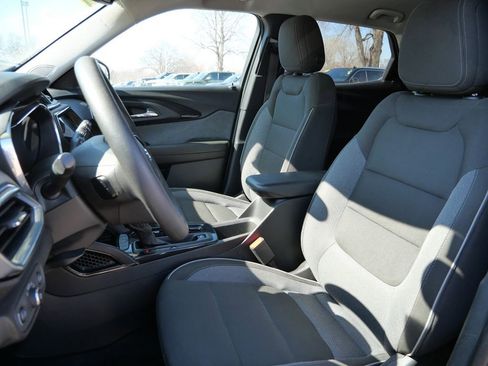 Used 2023 Chevrolet TrailBlazer LT w/ Convenience Package image 29