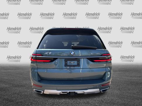 Used 2023 BMW X7 xDrive40i image 9