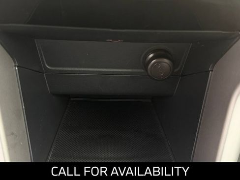Used 2018 Subaru Forester 2.5i Premium w/ All-Weather Package AWD/4WD image 33