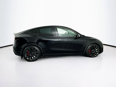Used 2023 Tesla Model Y Performance image 10